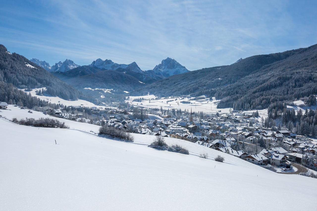 Hotel Dolomiten Weisberg-Taisten Buitenkant foto